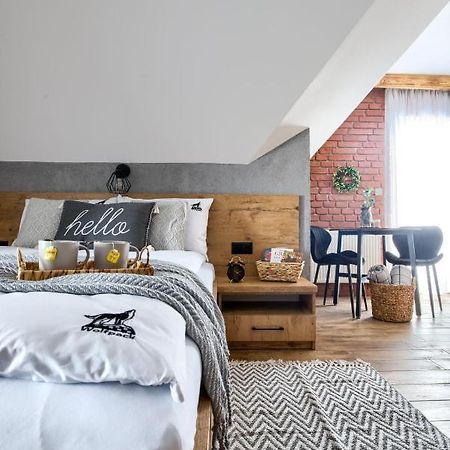 Wolfpack Guest House Бялка Татранска Екстериор снимка