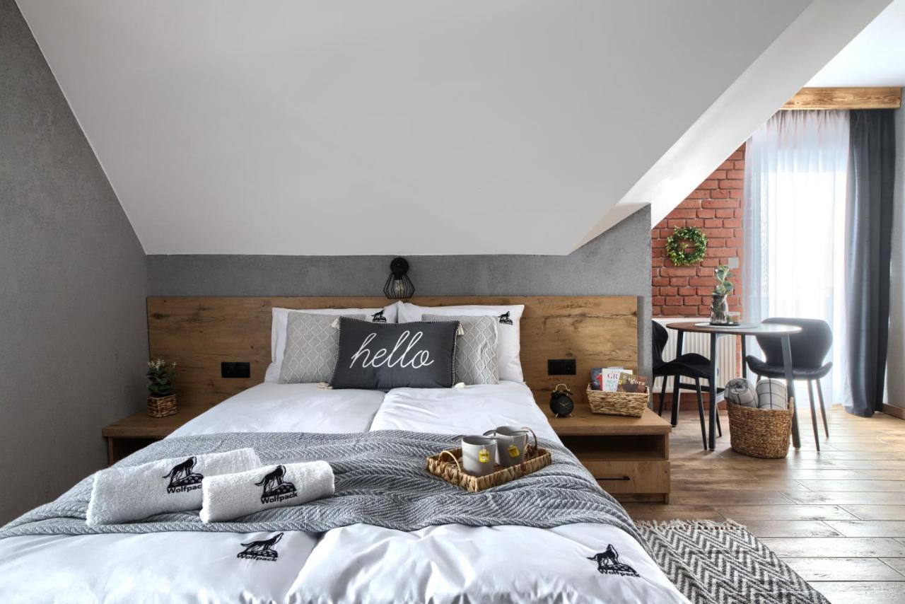 Wolfpack Guest House Бялка Татранска Екстериор снимка