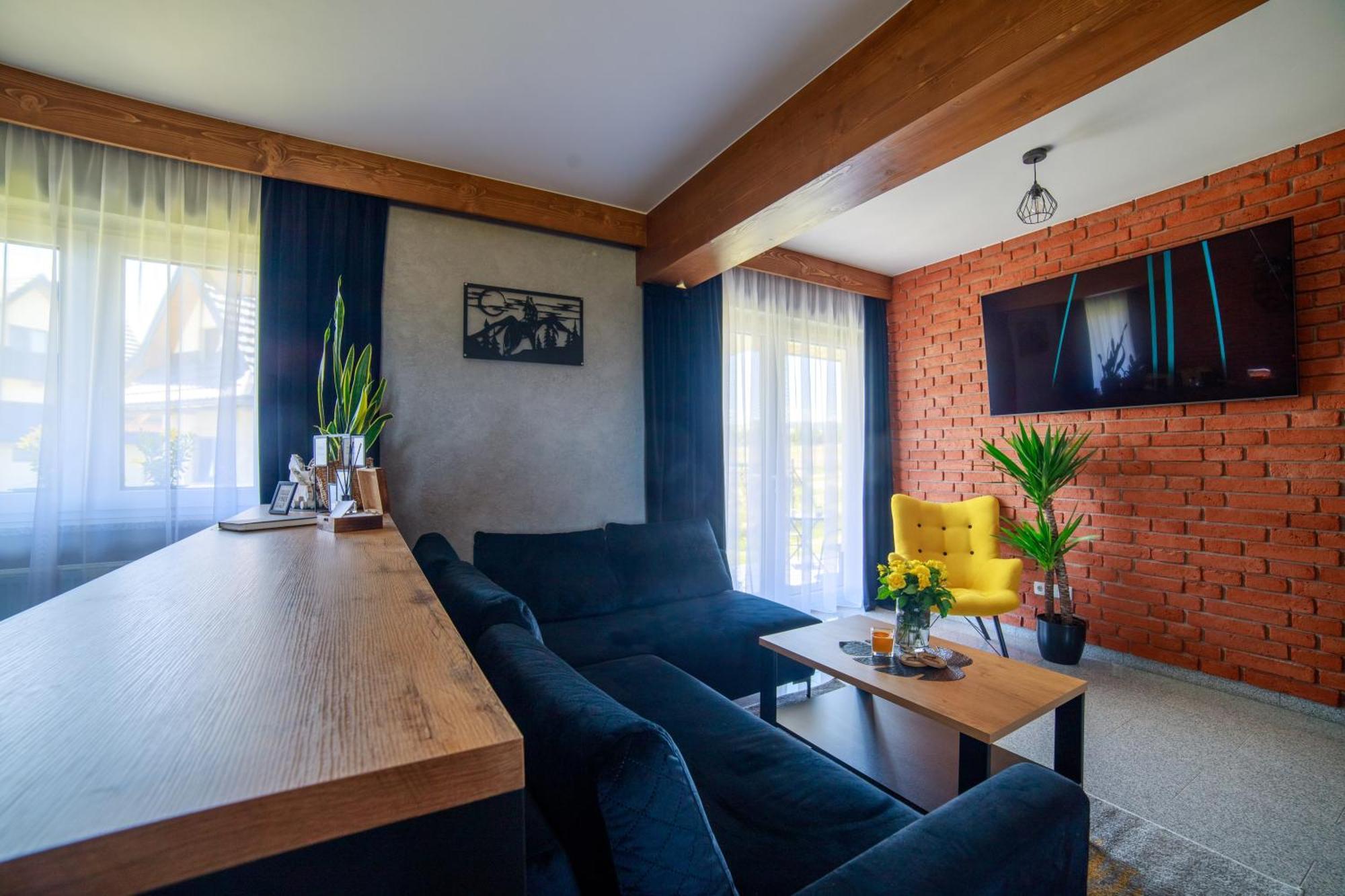 Wolfpack Guest House Бялка Татранска Екстериор снимка