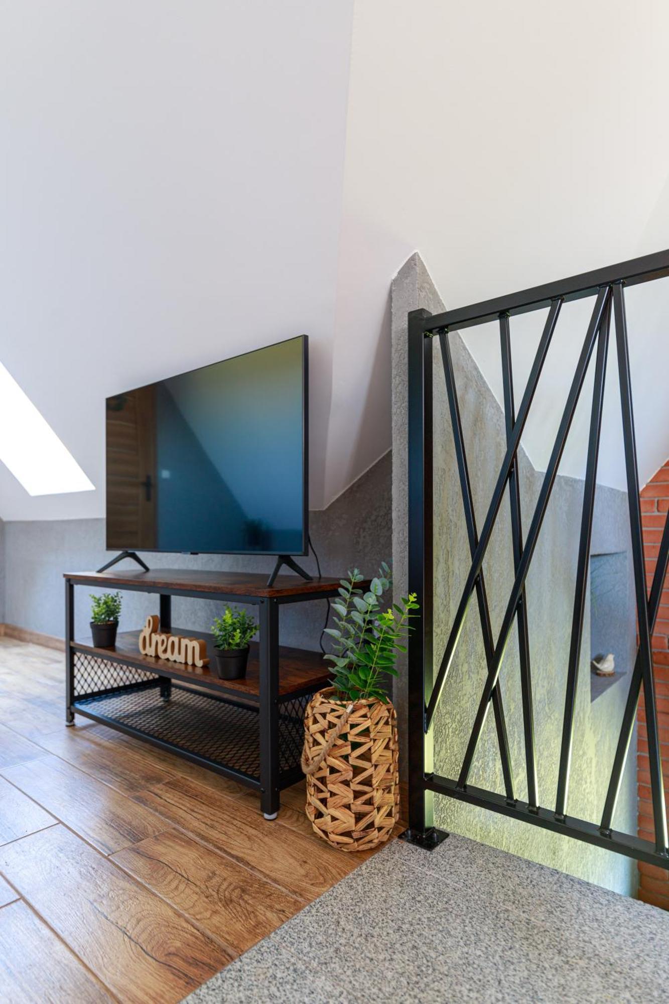 Wolfpack Guest House Бялка Татранска Екстериор снимка
